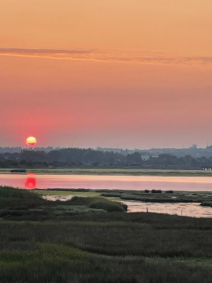 Waterfront - Holes Bay, Poole, Dorset Βίλα Εξωτερικό φωτογραφία